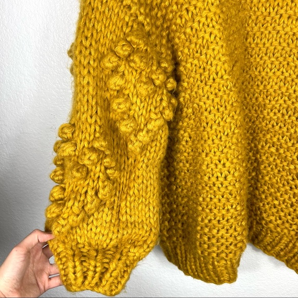 (Sold)Wishlist chunky knit pompom sleeves mustard yellow cardigan size M/L - Picture 7 of 10